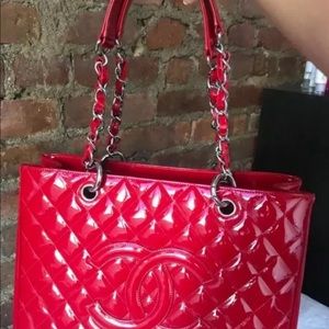 Authentic Chanel Tote Patent Leather